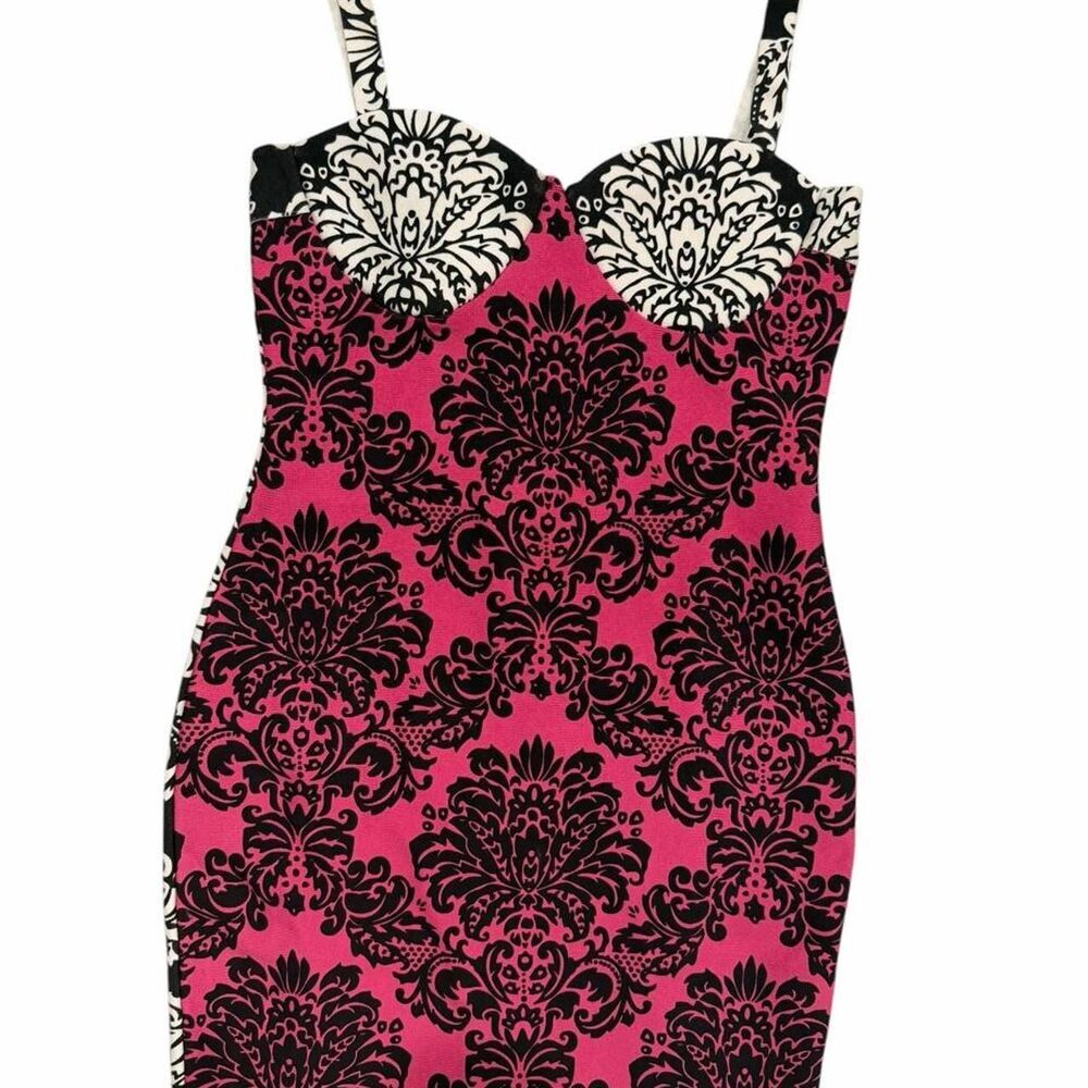 Donna Richardsom mini dress with zipper back